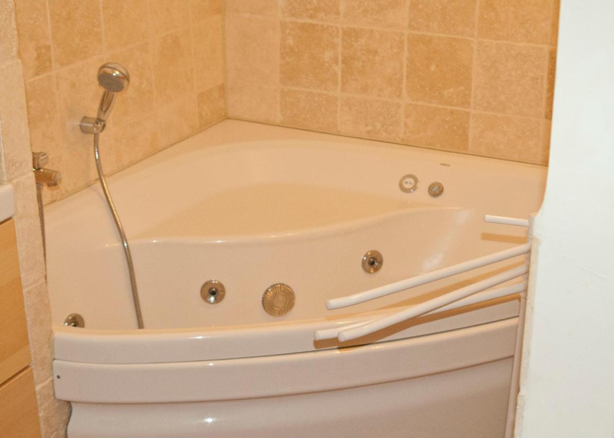Chambre D'Hotes & Gites Vacances-En-Luberon Reillanne 外观 照片